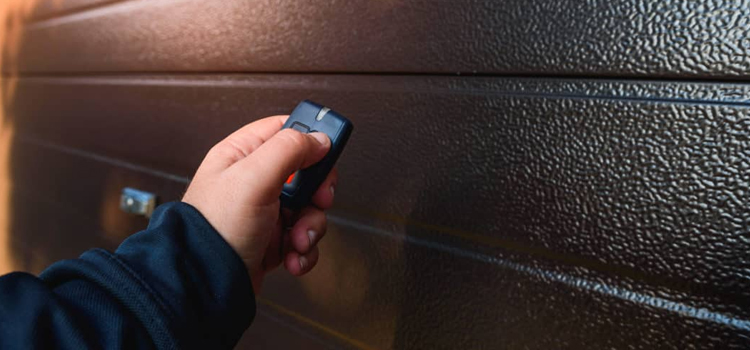 automatic door opener with remote control in Montebello